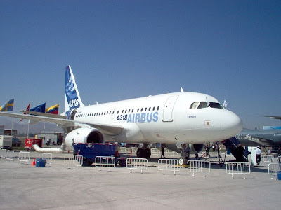 Airbus A318 photo image 1