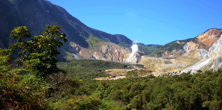 Tempat-Tempat Pa;ing Menarik Untuk Dikujungi Di Gunung Papandayan