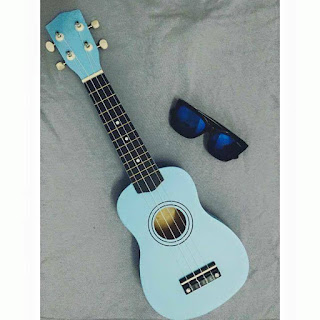 ukulele trơn