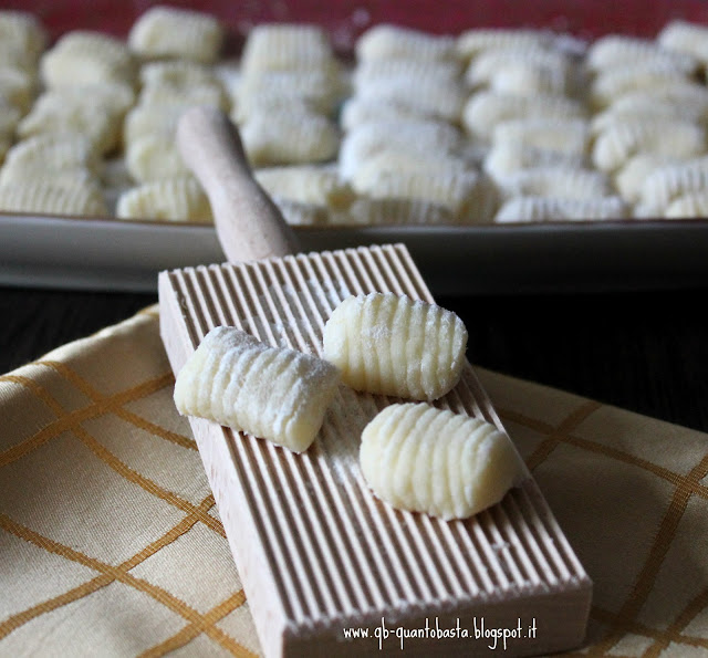 www.qb-quantobasta.blogspot.it - Gnocchi di Patate - Impasto base