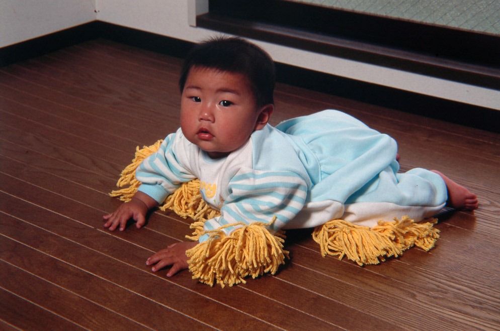 chindogu-baby-mop