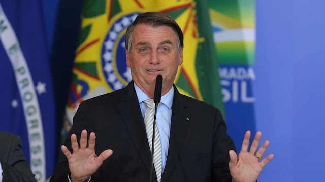 VÍDEO: Bolsonaro provoca funcionalismo sobre reajuste: "só dizer onde tem o dinheiro"