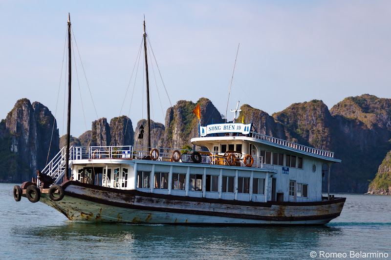 Hanoi Side-Trip to Ha Long Bay in 24 Hours Junk Boat