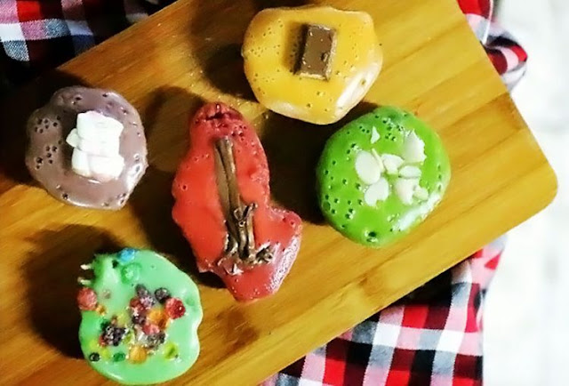  Kue Cubit merupakan kuliner ringan manis warisan dari nenek moyang terdahulu Resep Kue Cubit Rainbow, Jajanan Naik Kasta