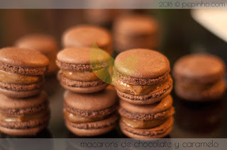 Macarons de chocolate y caramelo