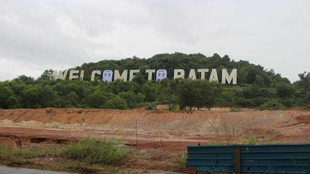 Sengkarut Spanduk Prabowo-Gibran di Landmark 'Welcome To Batam': Dicopot Bawaslu, TKD Lapor Polisi
