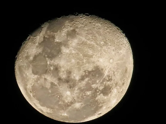 Shooting the moon: Canon Long Exposure / Night Photography Setup & Tips