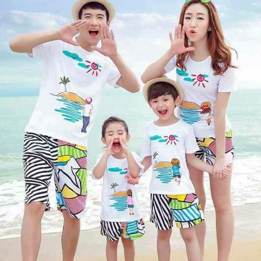 trang phục gia đình in hình bãi biển