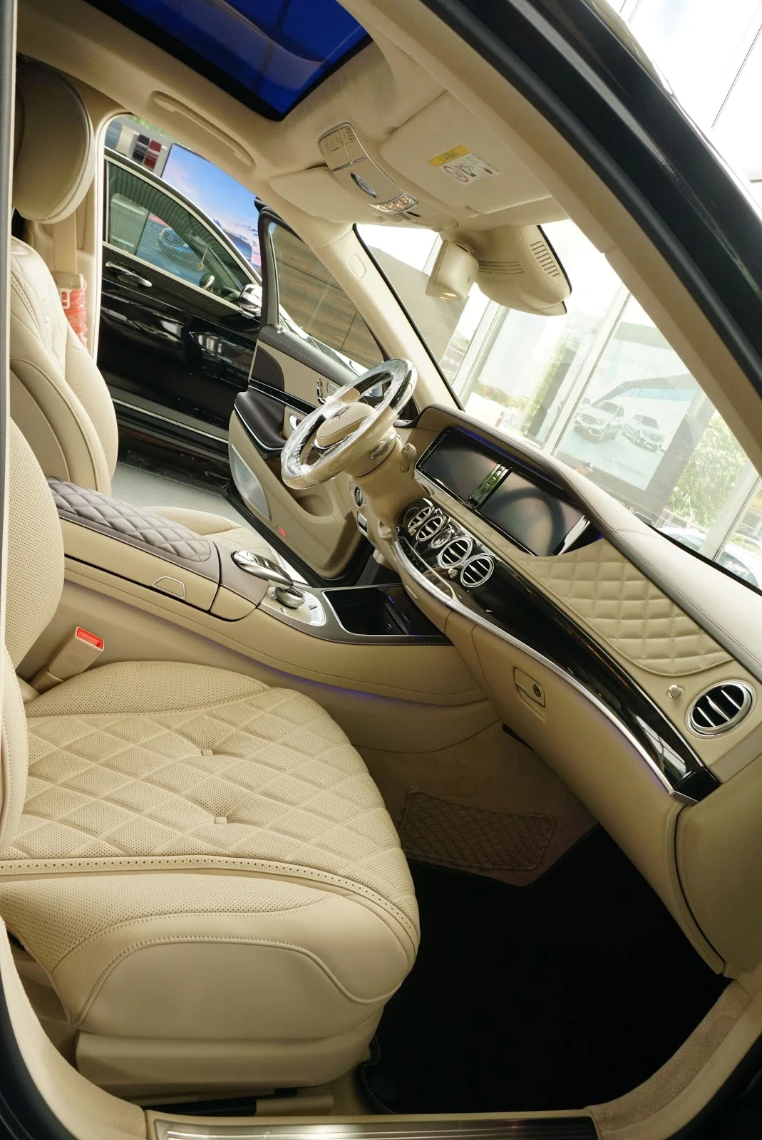 Mercedes Benz S600 Maybach