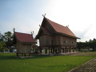 Rumah Panggung Kajang Leko Jambi
