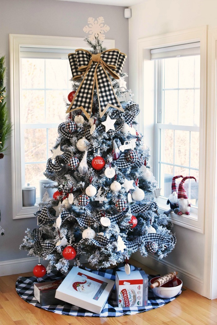 30 Ideas For The Most Impressive Christmas Trees In 2022