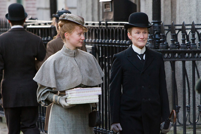 Mia Wasikowska and Glenn Close in ALBERT NOBBS