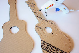 como fazer violão de papelão reciclado brinquedo de papel