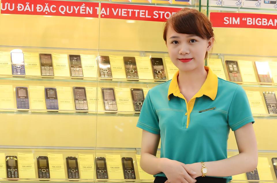 Mẫu đồng phục nhân viên Viettel cũ