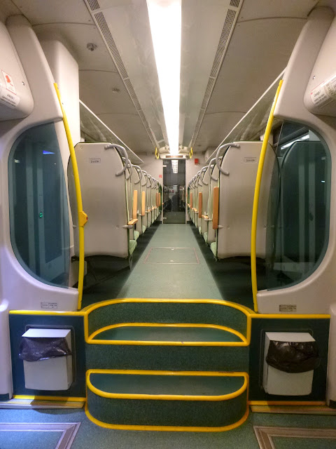 szynobus SA135 wnętrze