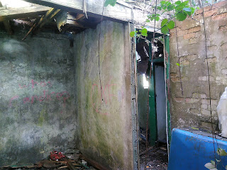 <img src="Wardle Tannery.jpeg" alt=" image of derelict mill in wardle, showing internal office block" />