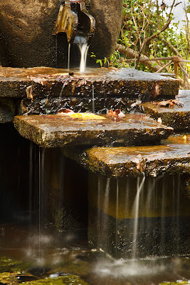 Blurring Waterfalls and Beaches With Long Exposure