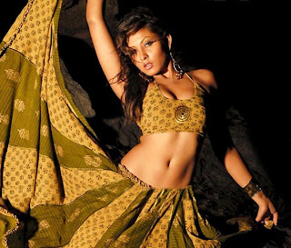 Madhu Shalini Hot south actress 6