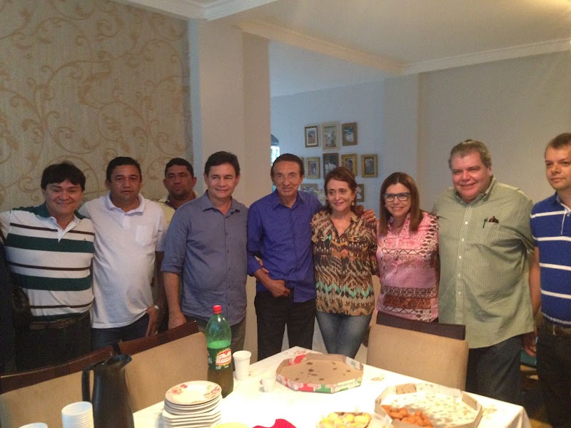 LOBÃO VISITA 11 MUNICÍPIOS EM 03 DIAS AO LADO DE ROSEANA, RIBINHA E SARNEY FILHO