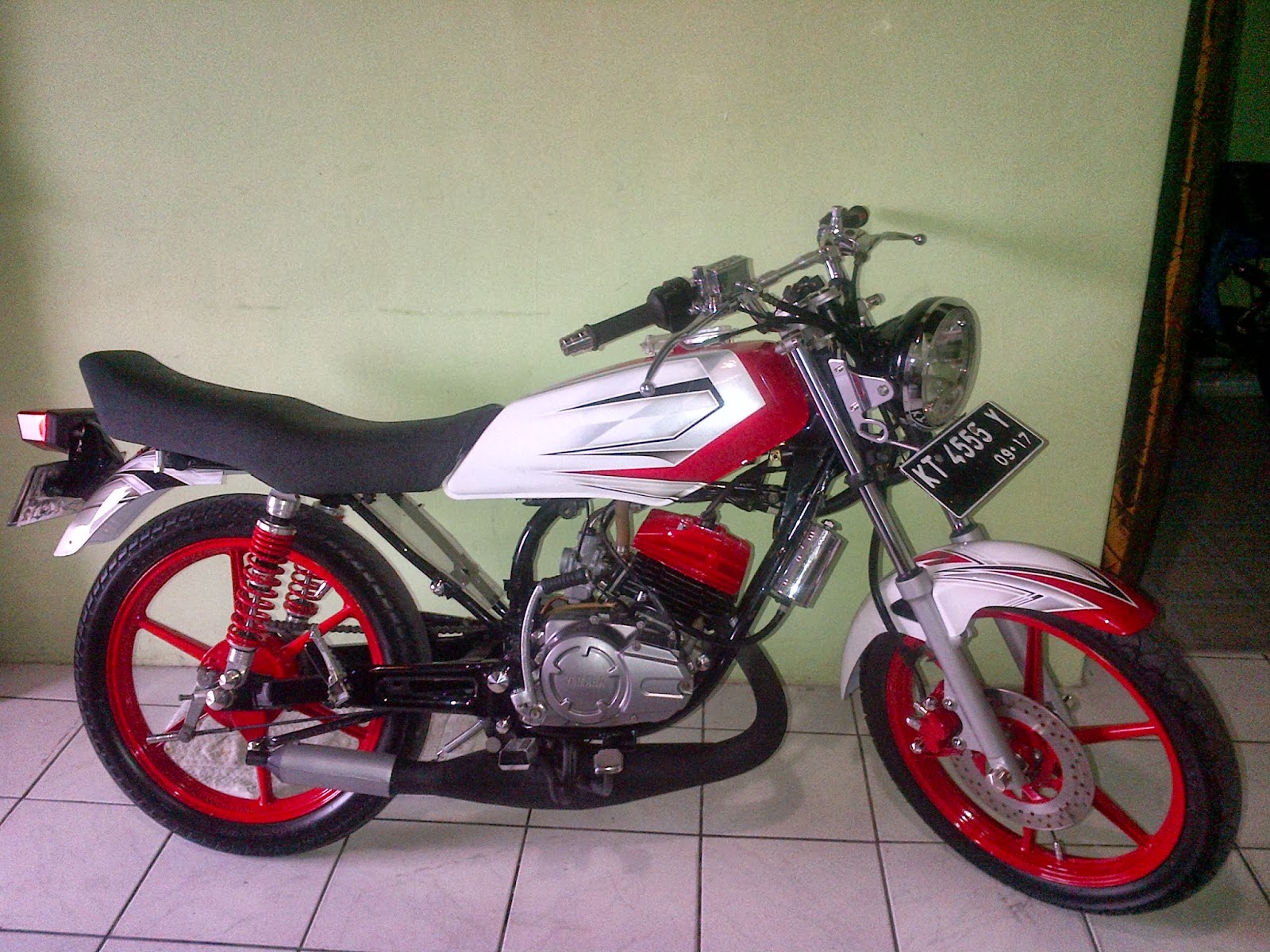 Modifikasi Motor Rx King Warna Putih Pecinta Modifikasi