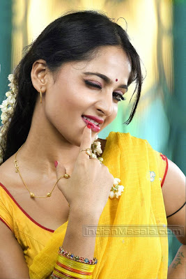 ACTRESS ANUSHKA PICTURES