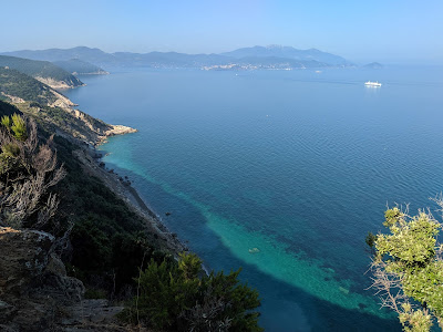 View above La Rivercina beach toward Portoferraio.