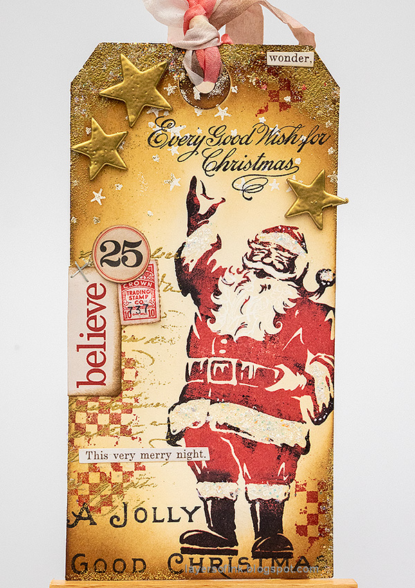 Layers of ink - Double-stamped Santa Tag Tutorial by Anna-Karin Evaldsson.