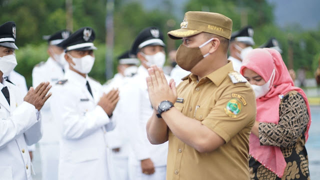 Lantik 75 Kades Terpilih, Ini Pesan Yang Disampaikan Bupati Lingga