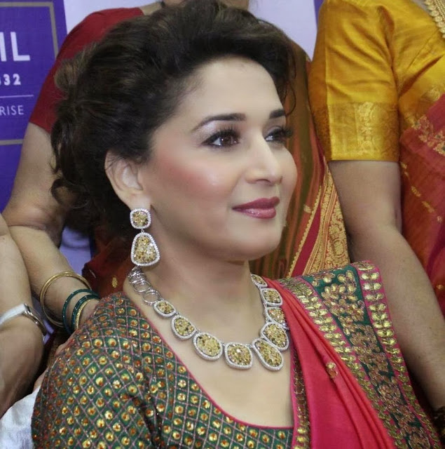 Madhuri Dixit Wallpapers Free Download