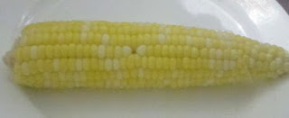 fresh corn, fresh corn on the cob, how to cook corn on the cob, microwave corn, easy way to dehusk corn,