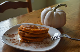clean eating, comfort food, diamond beachbody coach, Erin Traill, fall favorite recipe, protein dense food, Pumpkin Pancake recipe, transformation, weight loss success story