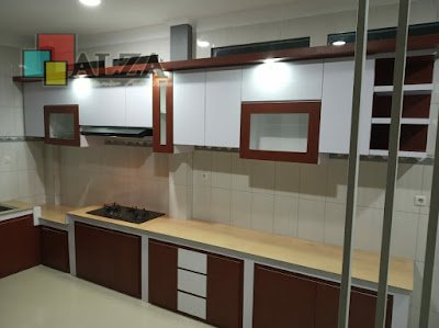 kitchen set model lurus Gresik