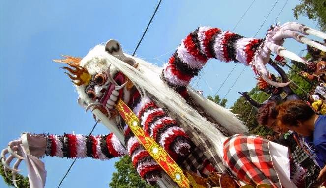 Ogoh Ogoh Ritual Budaya Bali