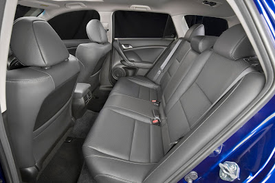 2011 Acura TSX Sport Wagon Rear Seats Photo