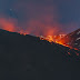 Vulkáni hamu temette be vasárnap az egyik legnagyobb kelet-szicíliai várost, Cataniát, miután kitört az olaszországi sziget Etna nevű vulkánja.
