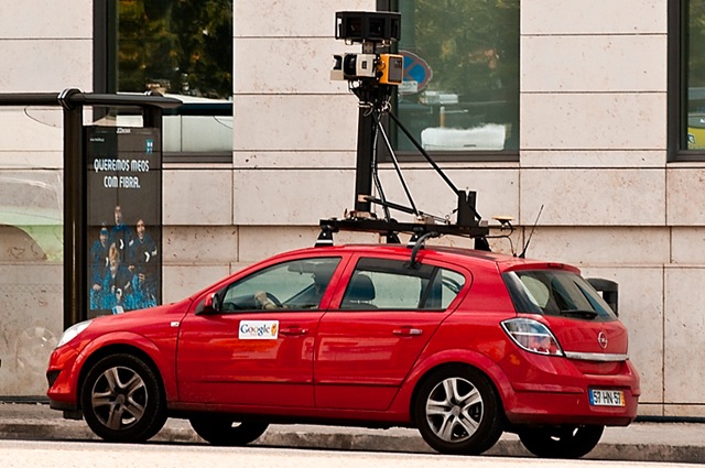 Google_Street_View_Car_in_Chiado,_Lisbon