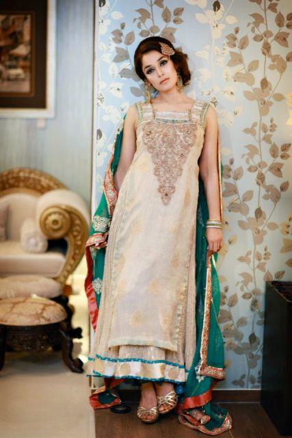 Girls new fashion dresses for walima ceremony in Pakistan 2016-2017