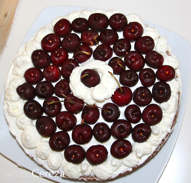 naked cake de cerezas y nata