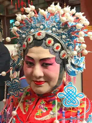 Sichuan Opera performer poses at Shu Feng Ya Yun Teahouse in Chengdu, China Sichuan Opera performer poses at Shu Feng Ya Yun Teahouse in Chengdu, China