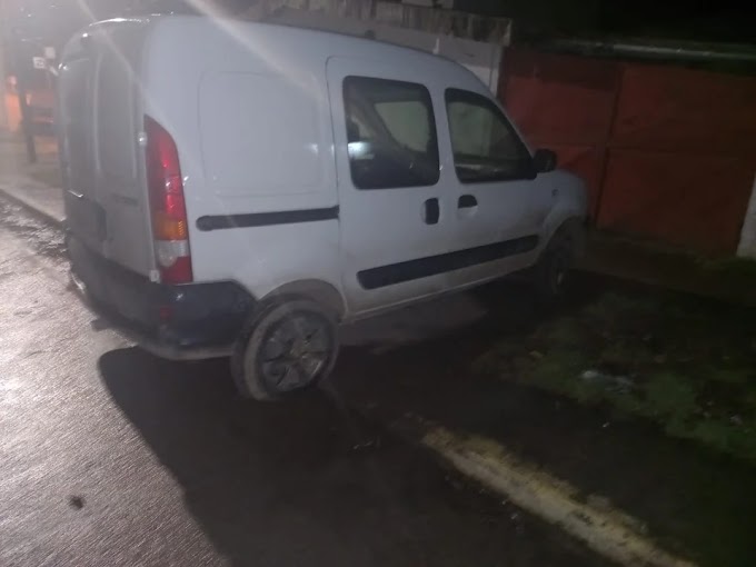 El Hoyo: dañaron dos ruedas de un vehículo estacionado y los demoraron