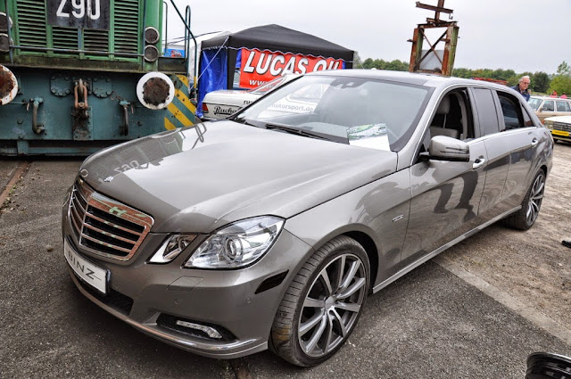 mercedes e pullman