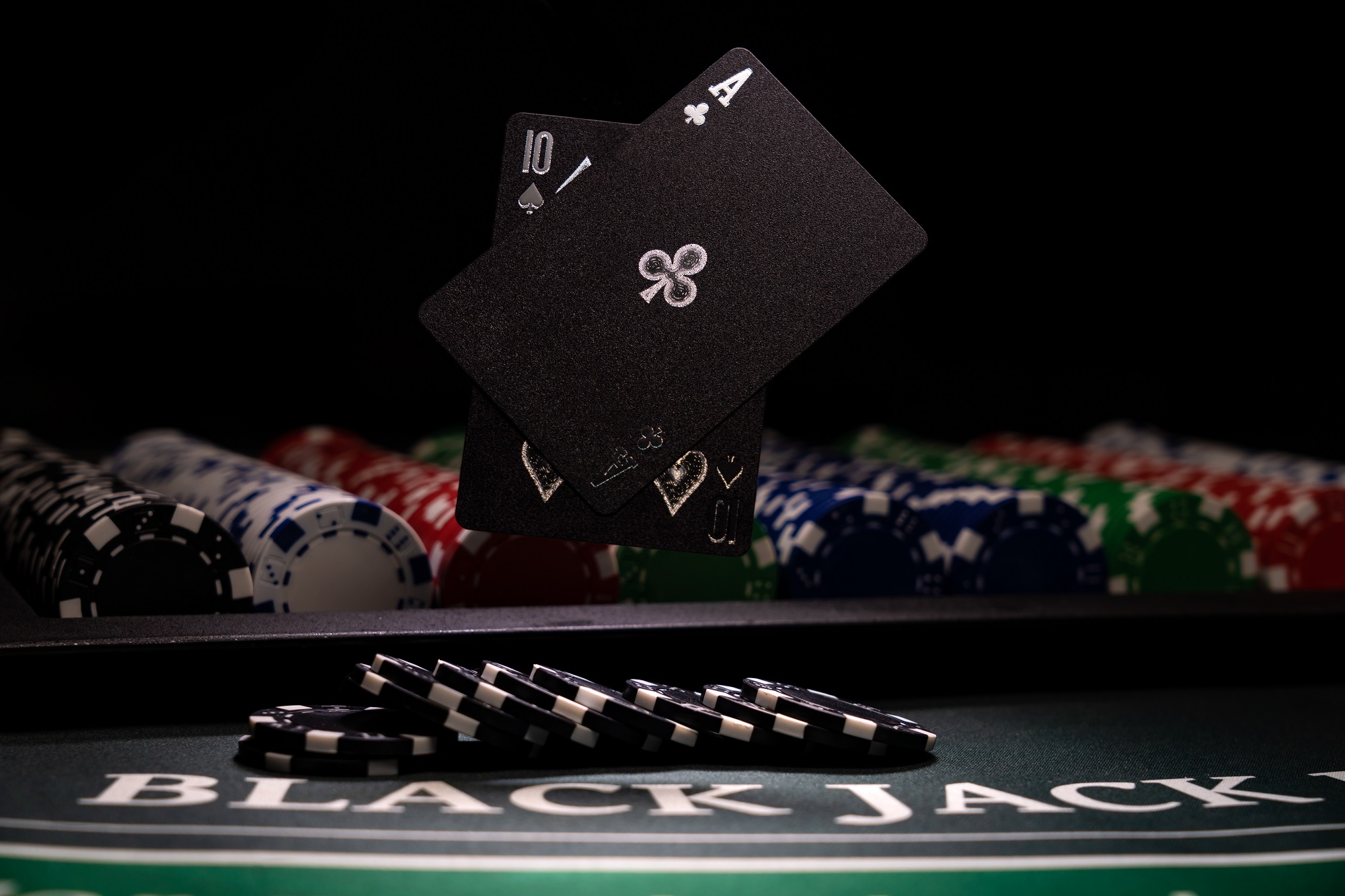 If you follow this simple guide, you will have a distinct advantage next time you play blackjack.