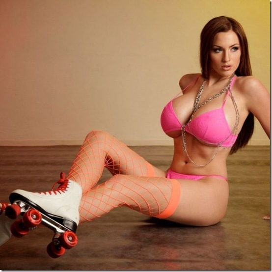 Jordan-Carver-gigantic-chest-5