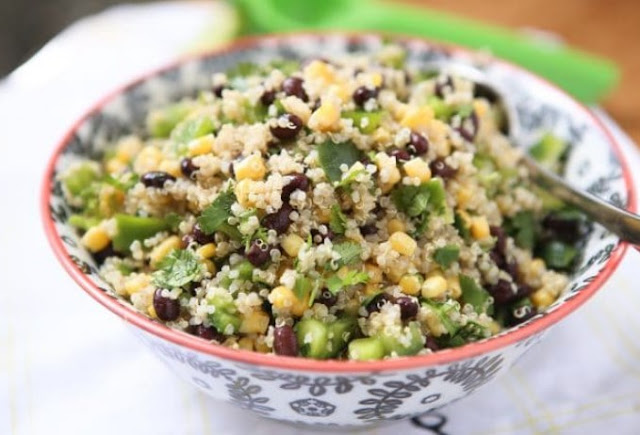 Black Bean and Sweet Corn Quinoa Salad #vegan #salad