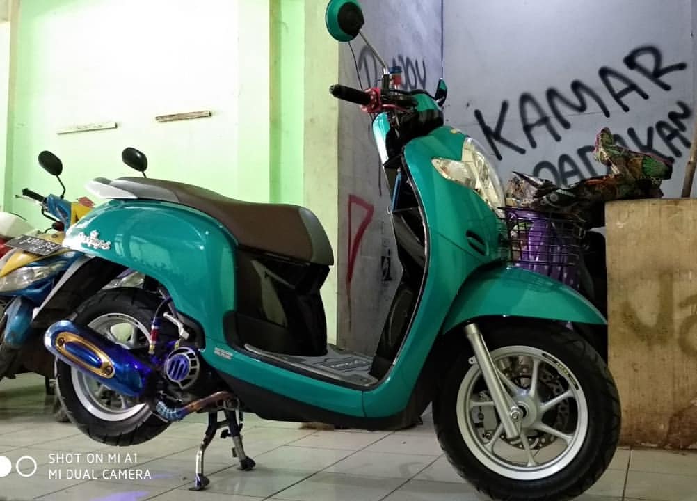 58 Foto Modifikasi Motor Scoopy Ring 12 Lebih Ciamik