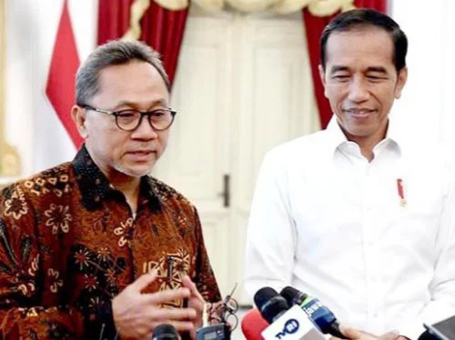 PKB Hembuskan Isu 'Langkah Serius' Jokowi, PAN Yakin Jokowi Netral