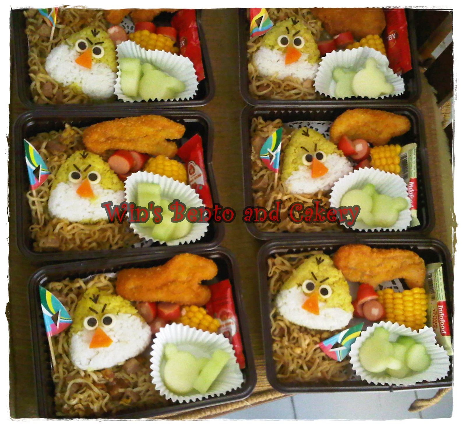 Win s Bento and Cakery Angry Birds Birthday Cake and Bento