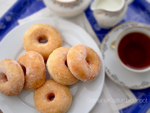 DONUT KENTANG YANG SANGAT LEMBUT DAN GEBU ~ Swesia's 