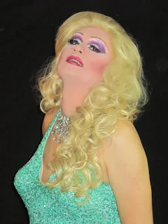 Drag queen Gabrielle - espectáculos para despedidas de solteras