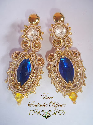 Brincos em soutache